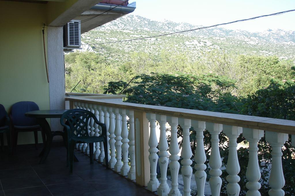 Apartments Cico Starigrad Paklenica Exterior photo