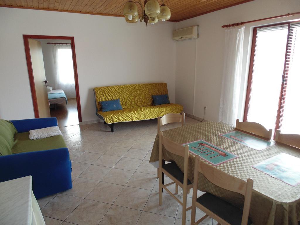 Apartments Cico Starigrad Paklenica Exterior photo